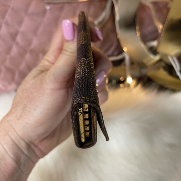 AUTHENTIC LOUIS VUITTON DAMIER MULTICLES 4 RING KEY CASE - Picture 7 of 16